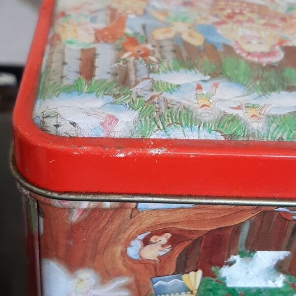 Lynn Hollyn vintage tins - Picture 9 of 11